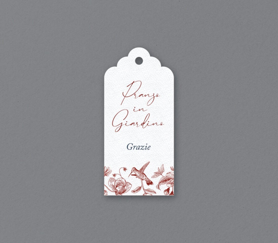 Etichetta con cordoncino