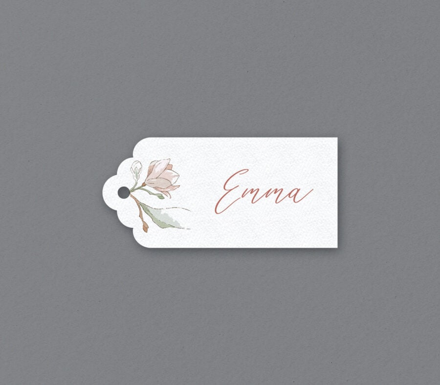 Etichetta con cordoncino